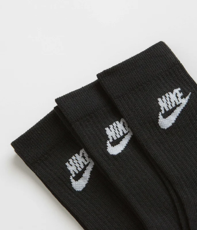 Nike Everyday Essential Crew Socks (3 Pair) - Black / White / White