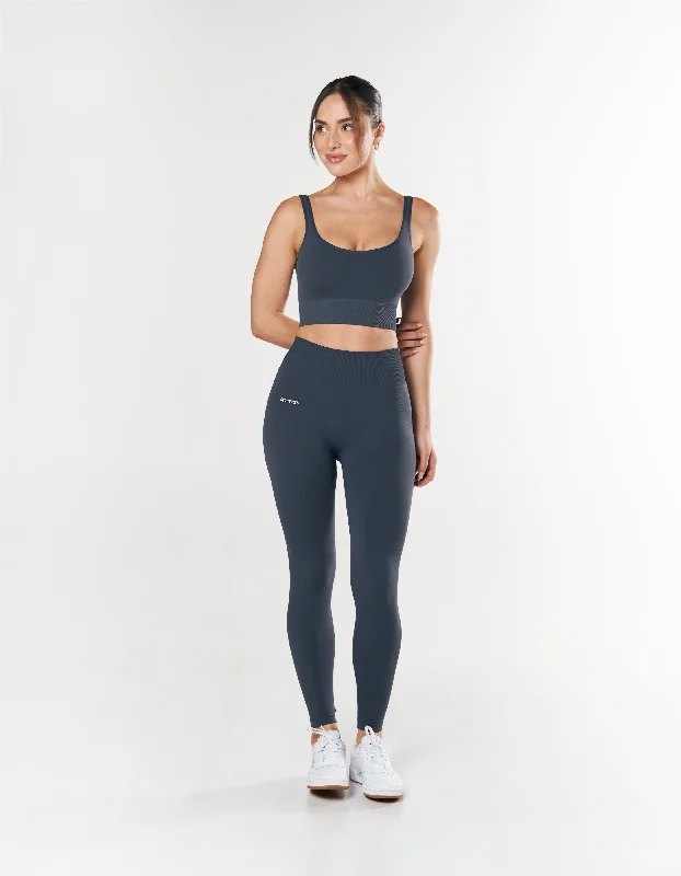 Seamless Low back Crop - Blueberry