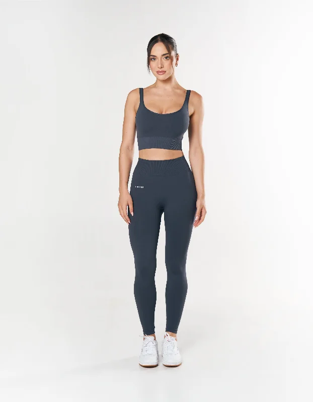 Seamless Low back Crop - Blueberry