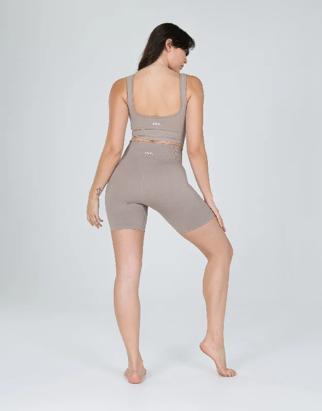 Premium Seamless V6 Low Back Crop - Akira (Beige)