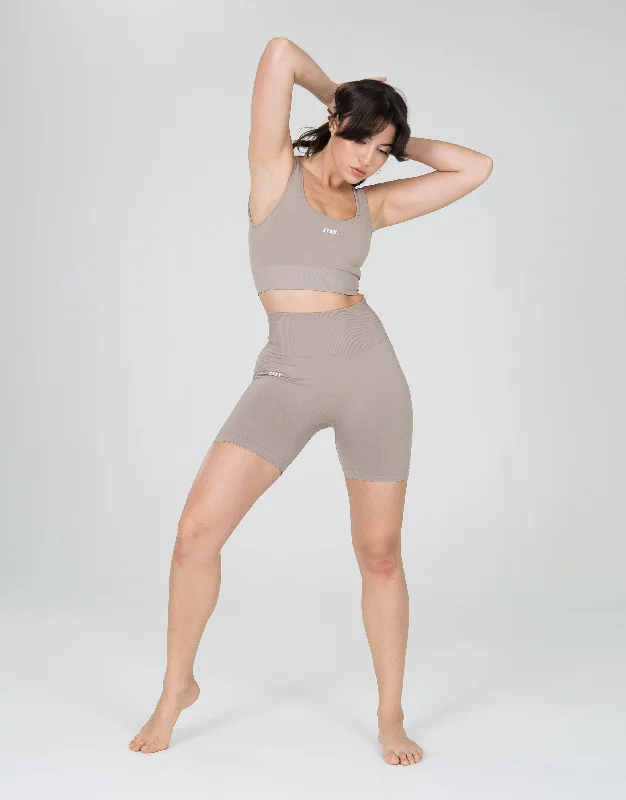 Premium Seamless V6 Low Back Crop - Akira (Beige)